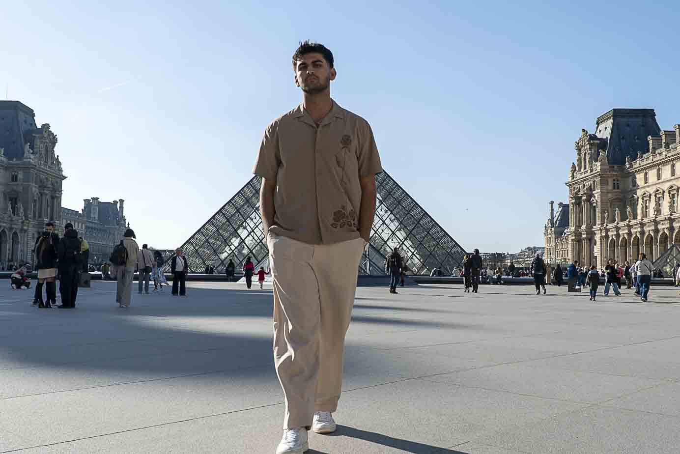 Shooting photo au Louvre - Carrousel louvre shooting homme plan paysage