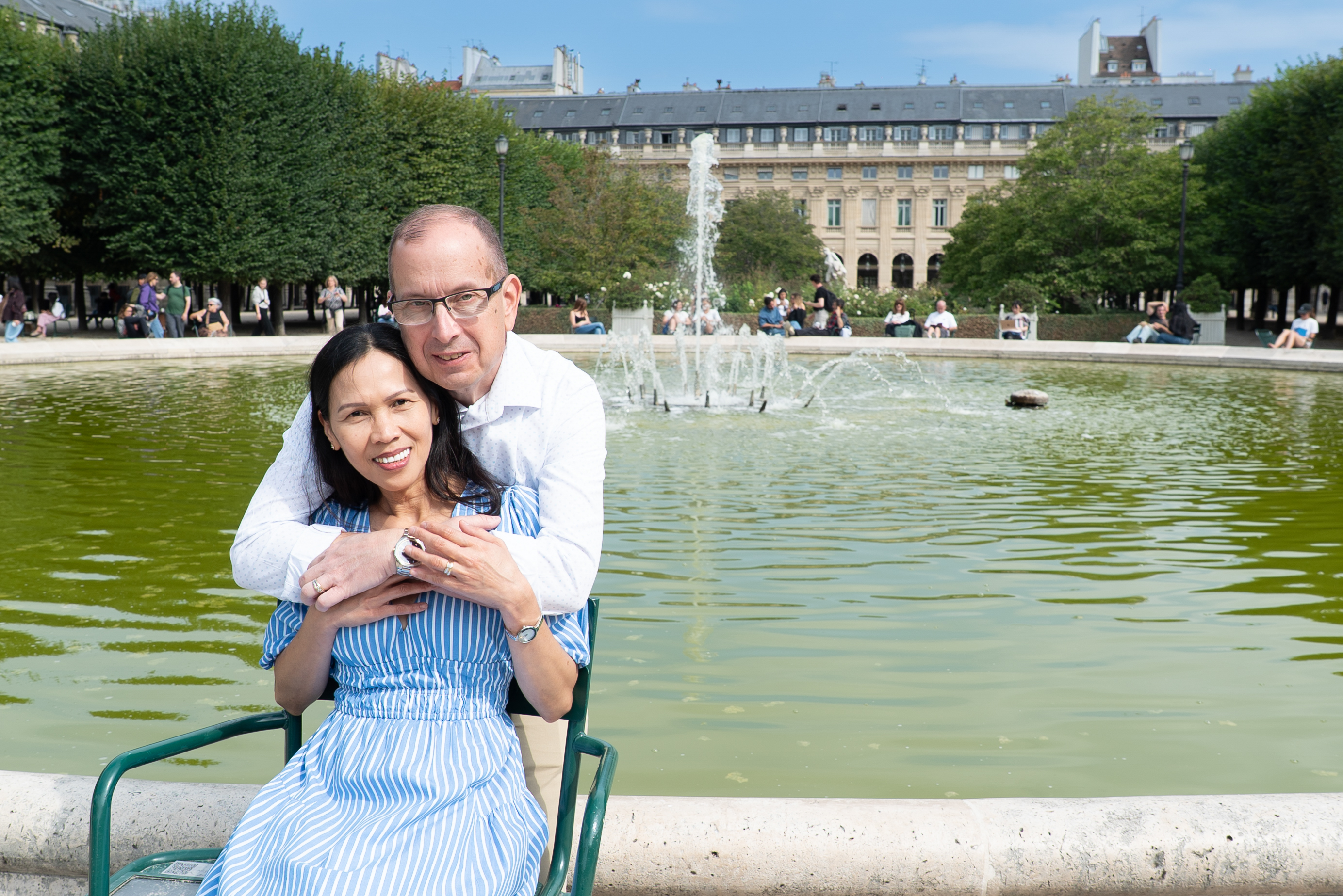 Paris royal palace garden photo session