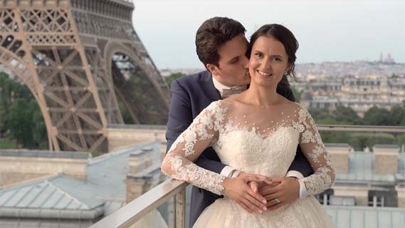 Photographe vidéaste - photo de mariés à l'Hôtel Pullman Paris Tour Eiffel