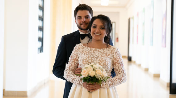 Séance photo couple mariage civil à Puteaux — photographe professionnel Valérie Marini