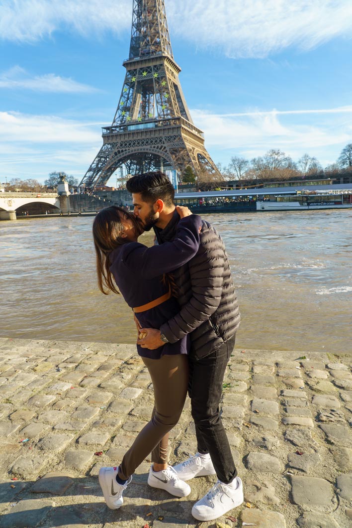 proposal paris eiffel tower port debilly