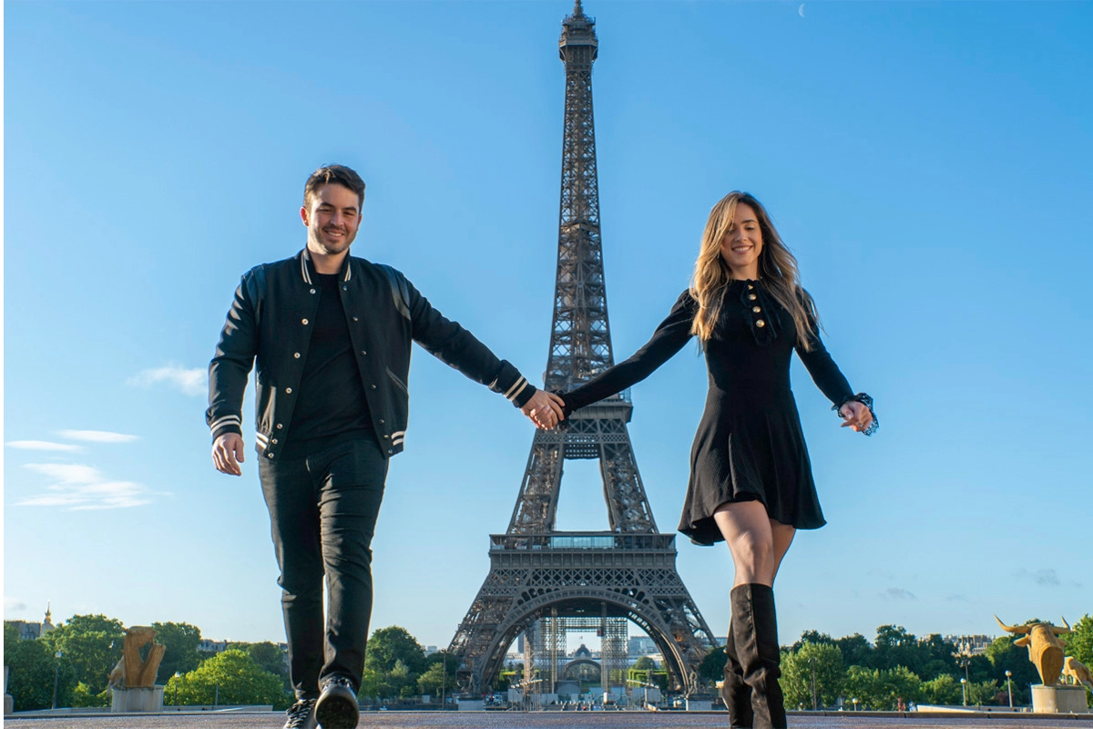Séance photo romantique Quai Jacques Chirac Tour Eiffel